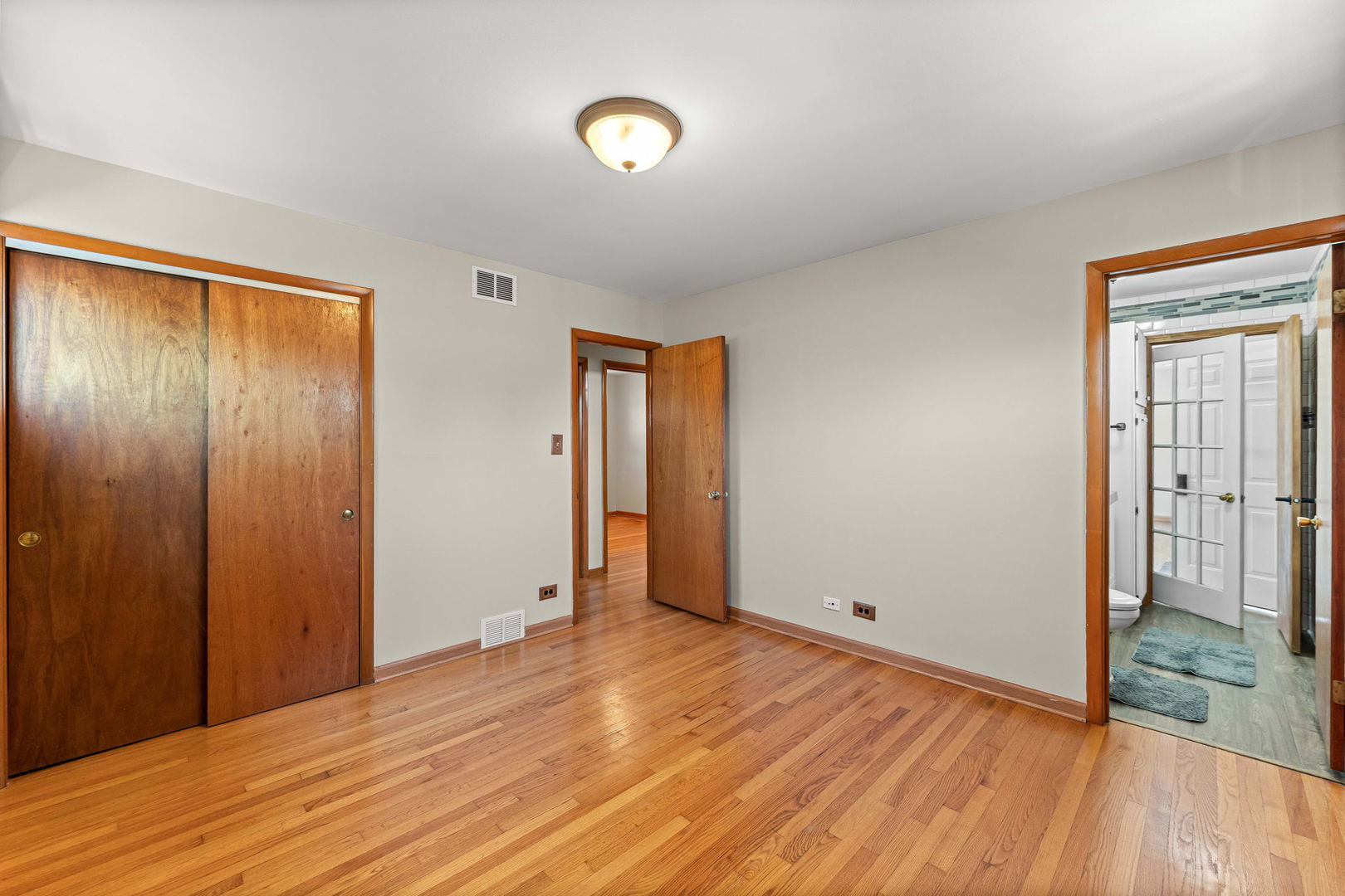 7717 W 81st Street, Bridgeview, IL 60455