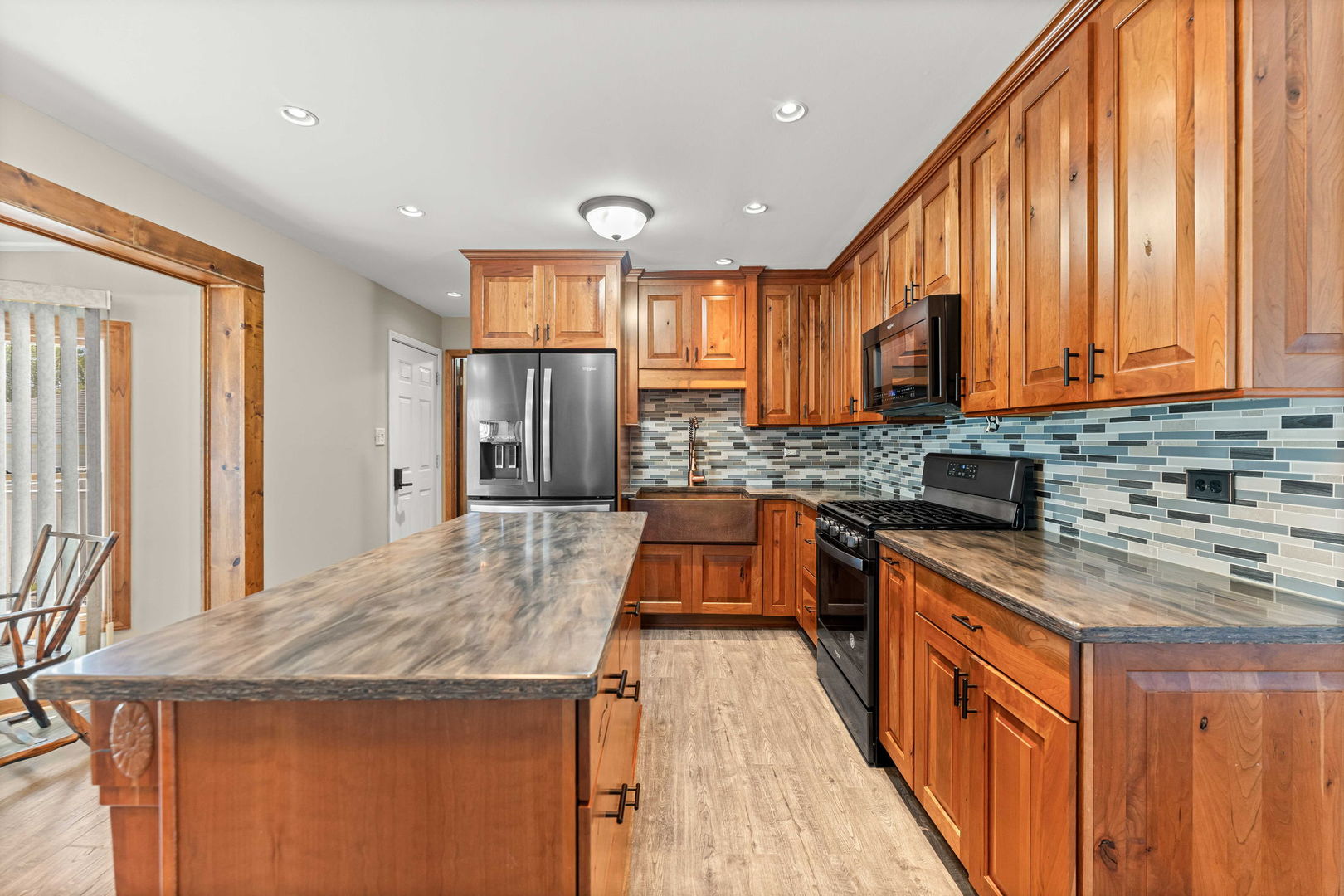 7717 W 81st Street, Bridgeview, IL 60455