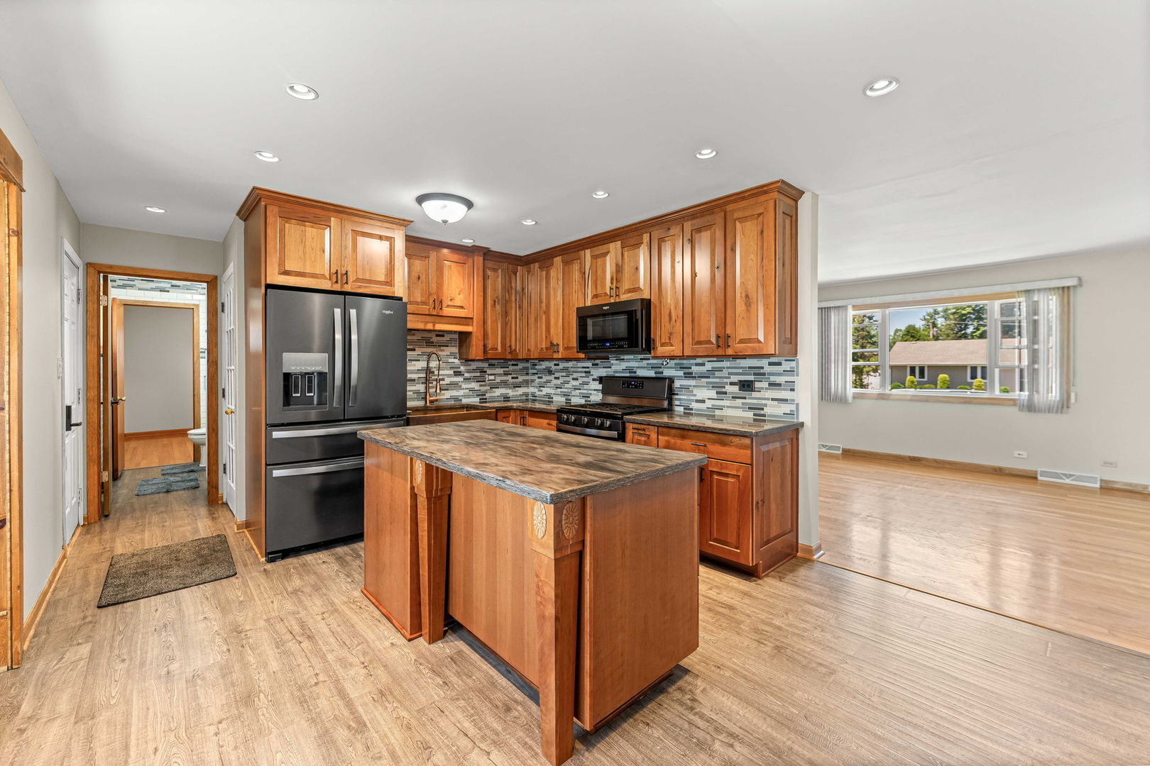 7717 W 81st Street, Bridgeview, IL 60455