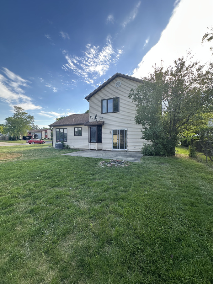 983 Valleyview Drive, Bartlett, IL 60103