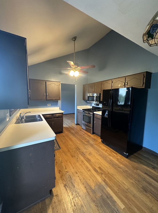 983 Valleyview Drive, Bartlett, IL 60103