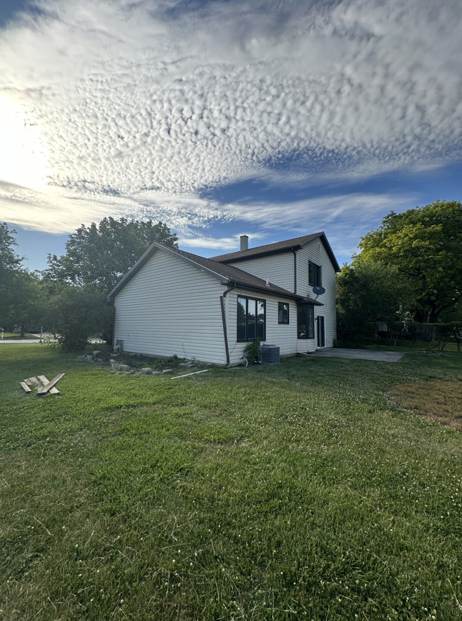 983 Valleyview Drive, Bartlett, IL 60103