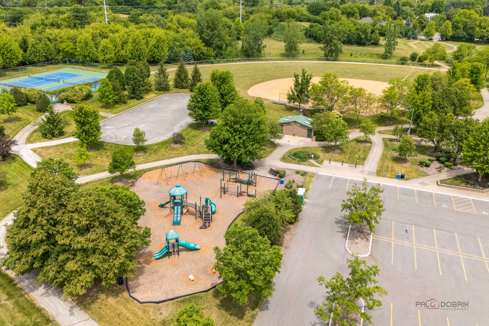 41 Park View Lane, Hawthorn Woods, IL 60047