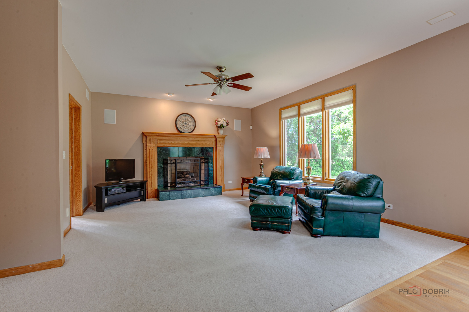41 Park View Lane, Hawthorn Woods, IL 60047