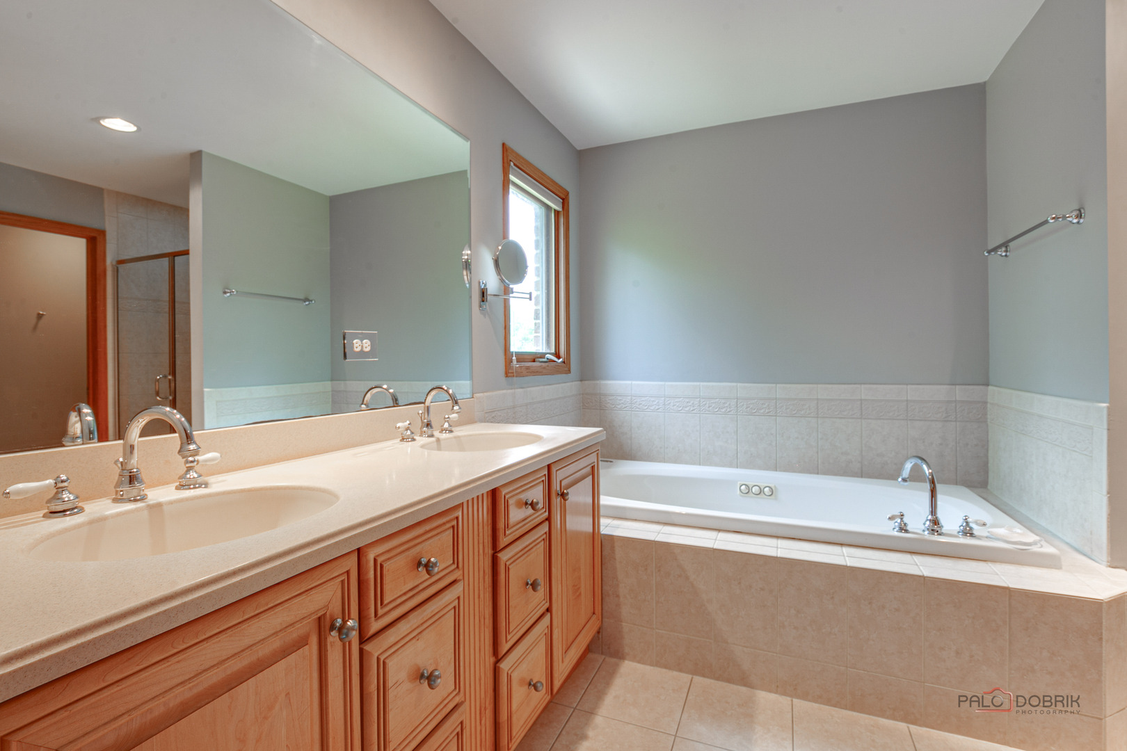 41 Park View Lane, Hawthorn Woods, IL 60047