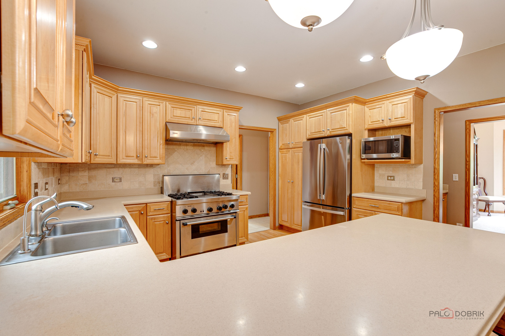 41 Park View Lane, Hawthorn Woods, IL 60047