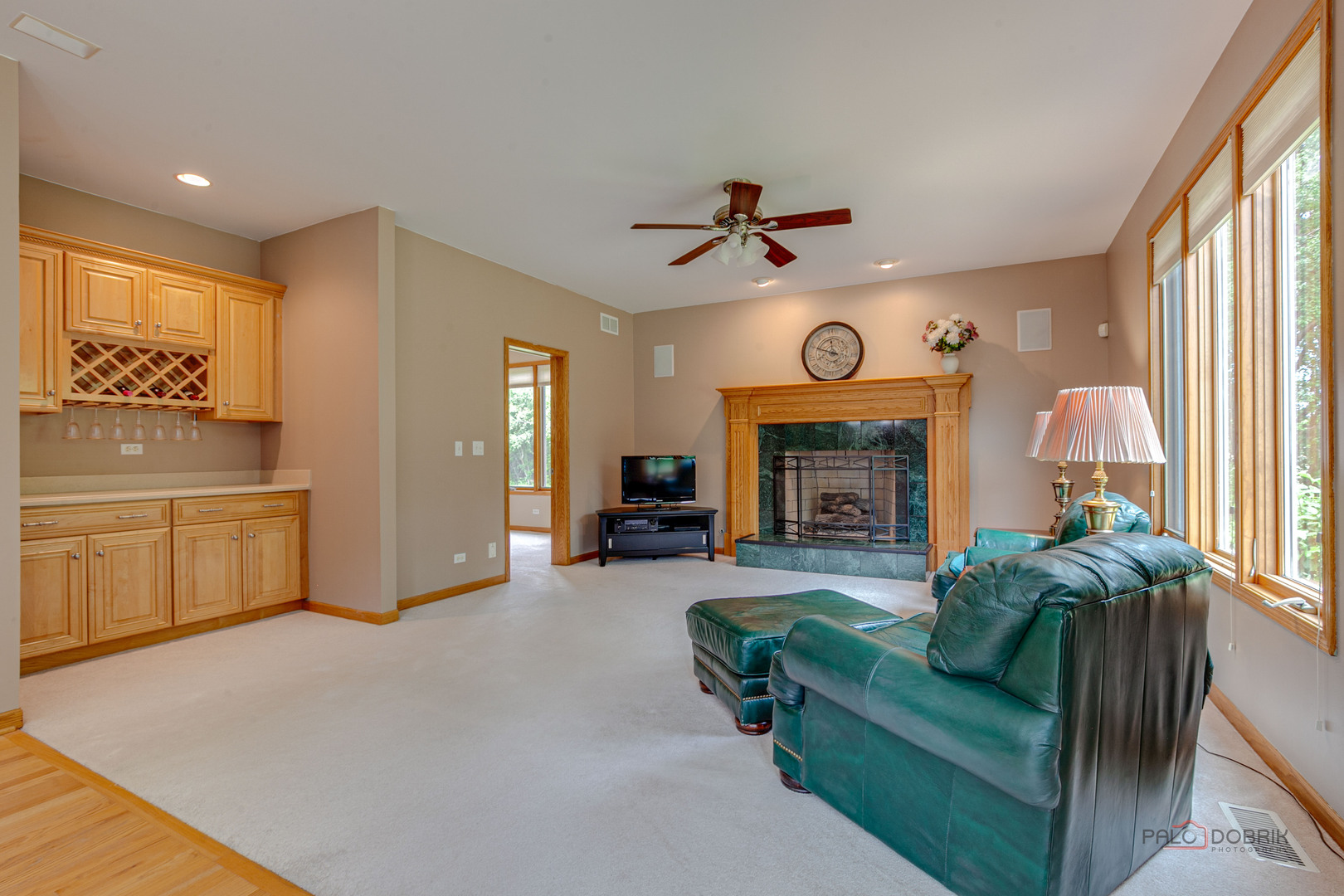 41 Park View Lane, Hawthorn Woods, IL 60047