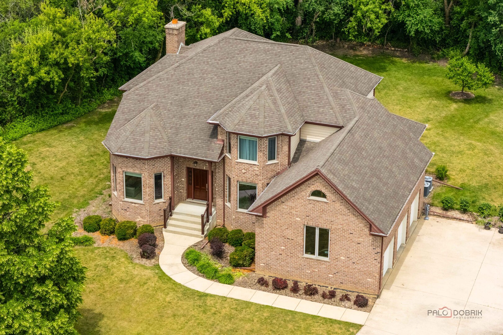 41 Park View Lane, Hawthorn Woods, IL 60047