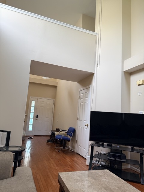 1530 E CHIVALRY Court, Palatine, IL 60074