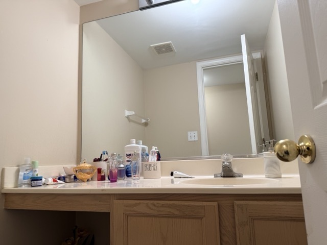 1530 E CHIVALRY Court, Palatine, IL 60074