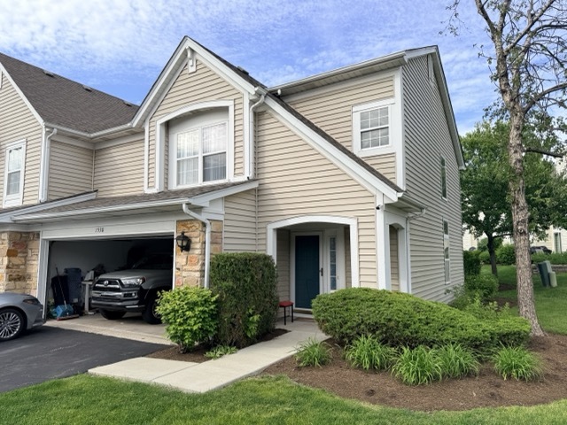 1530 E CHIVALRY Court, Palatine, IL 60074