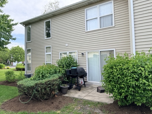 1530 E CHIVALRY Court, Palatine, IL 60074