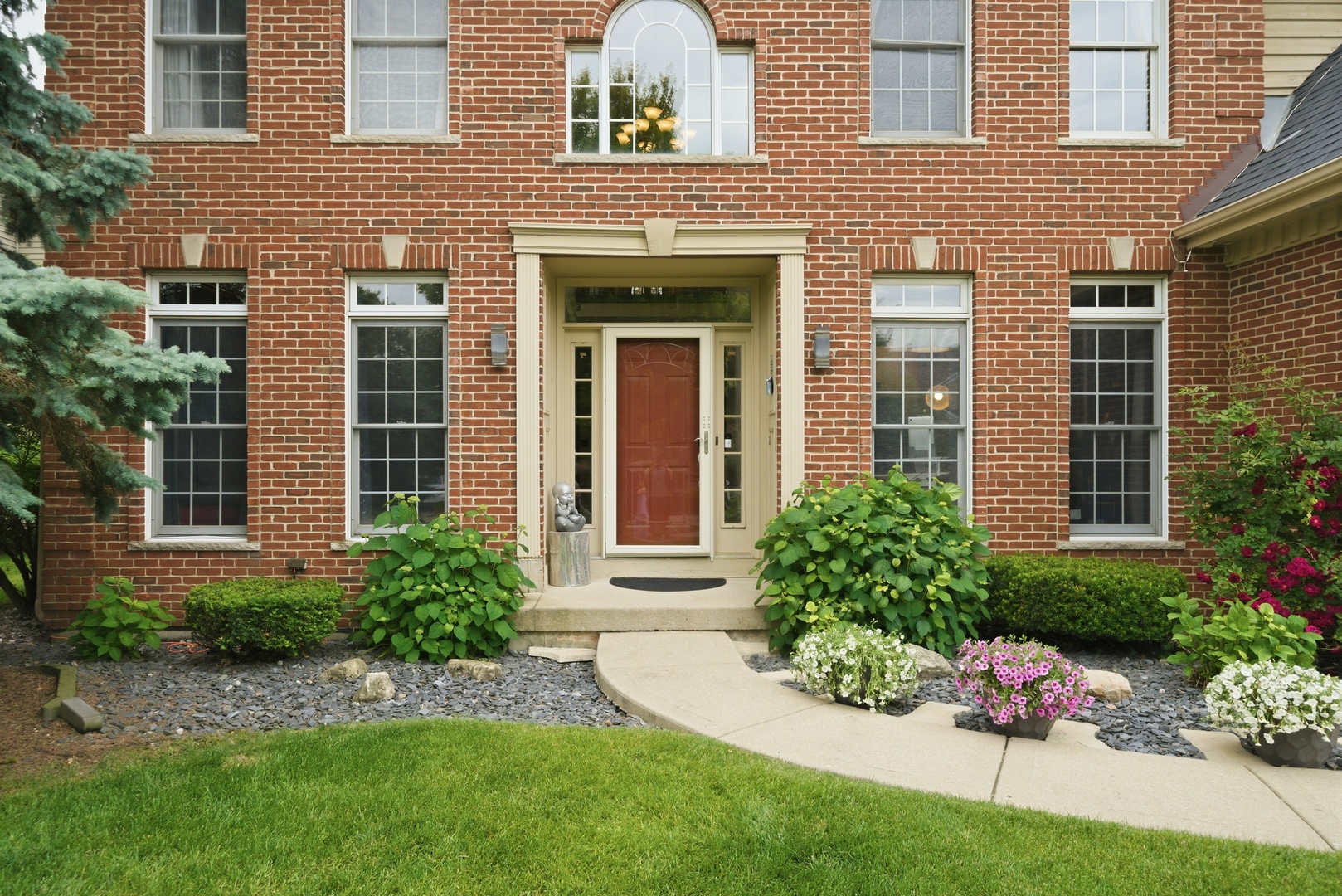 3423 Goldfinch Drive, Naperville, IL 60564
