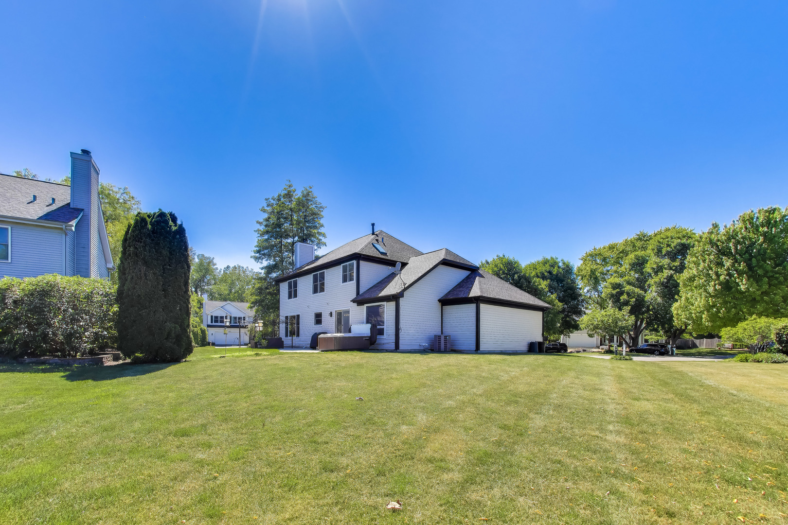 438 W Trail Court, Grayslake, IL 60030