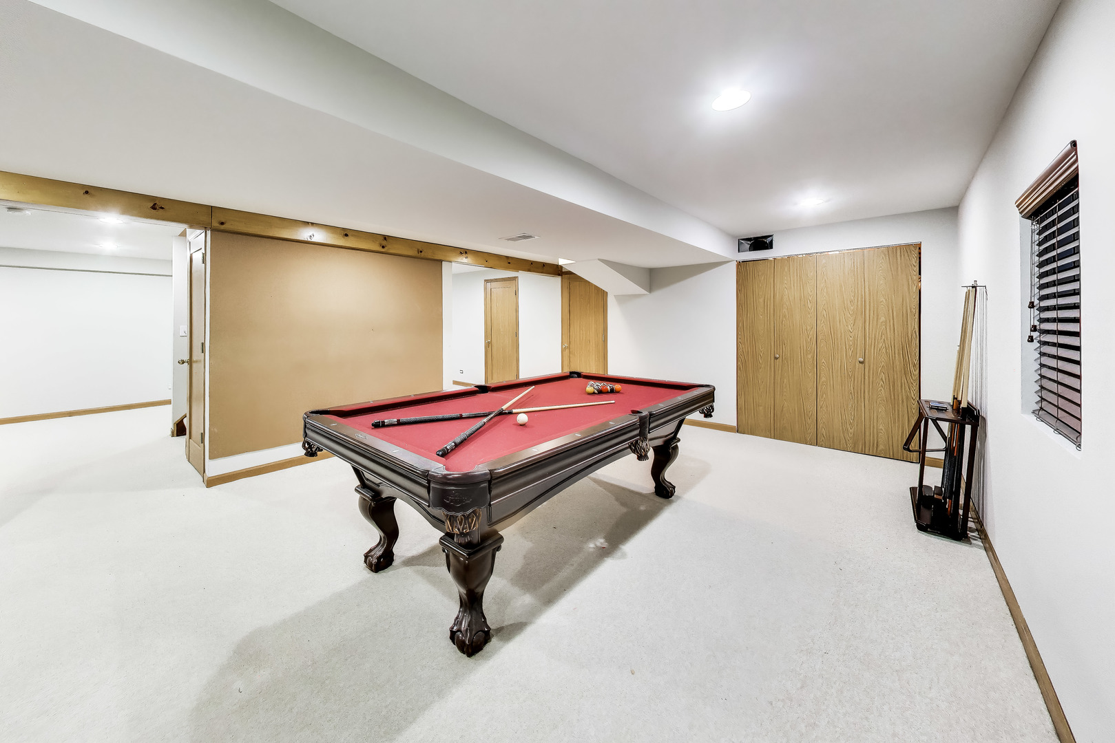 438 W Trail Court, Grayslake, IL 60030