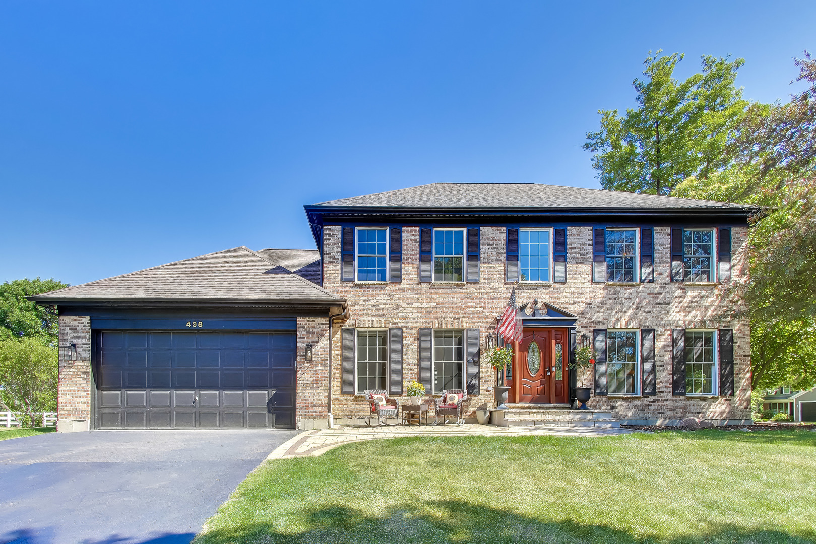 438 W Trail Court, Grayslake, IL 60030