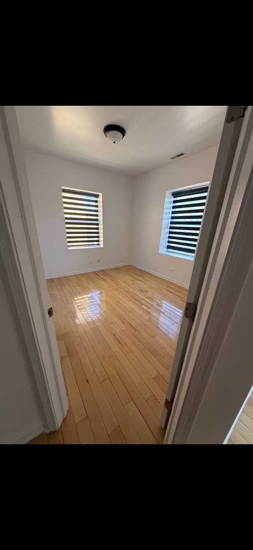 4944 N KIMBALL Avenue #3E, Chicago, IL 60625
