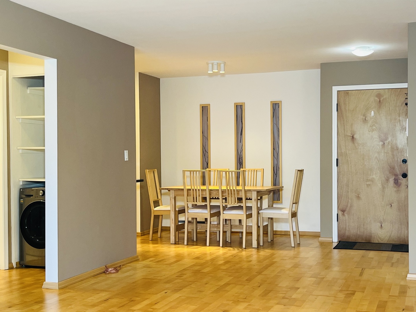 800 E Old Willow Road #105, Prospect Heights, IL 60070