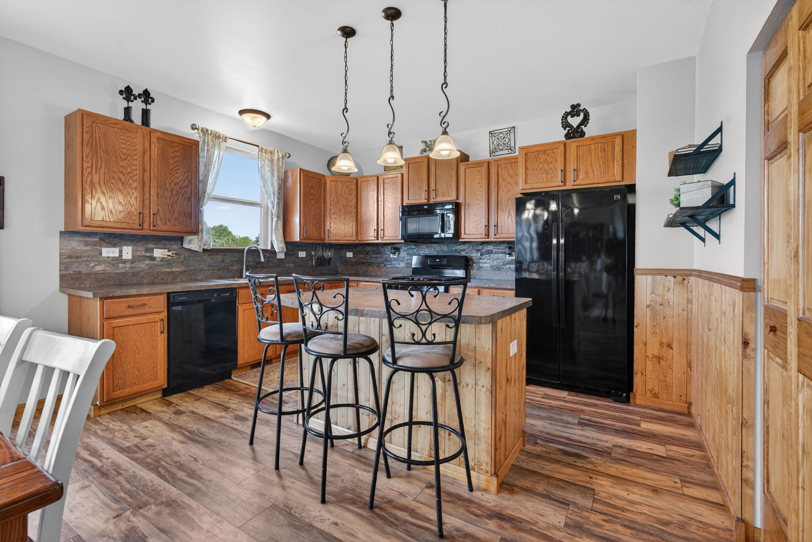 905 Avalon Way, Minooka, IL 60447