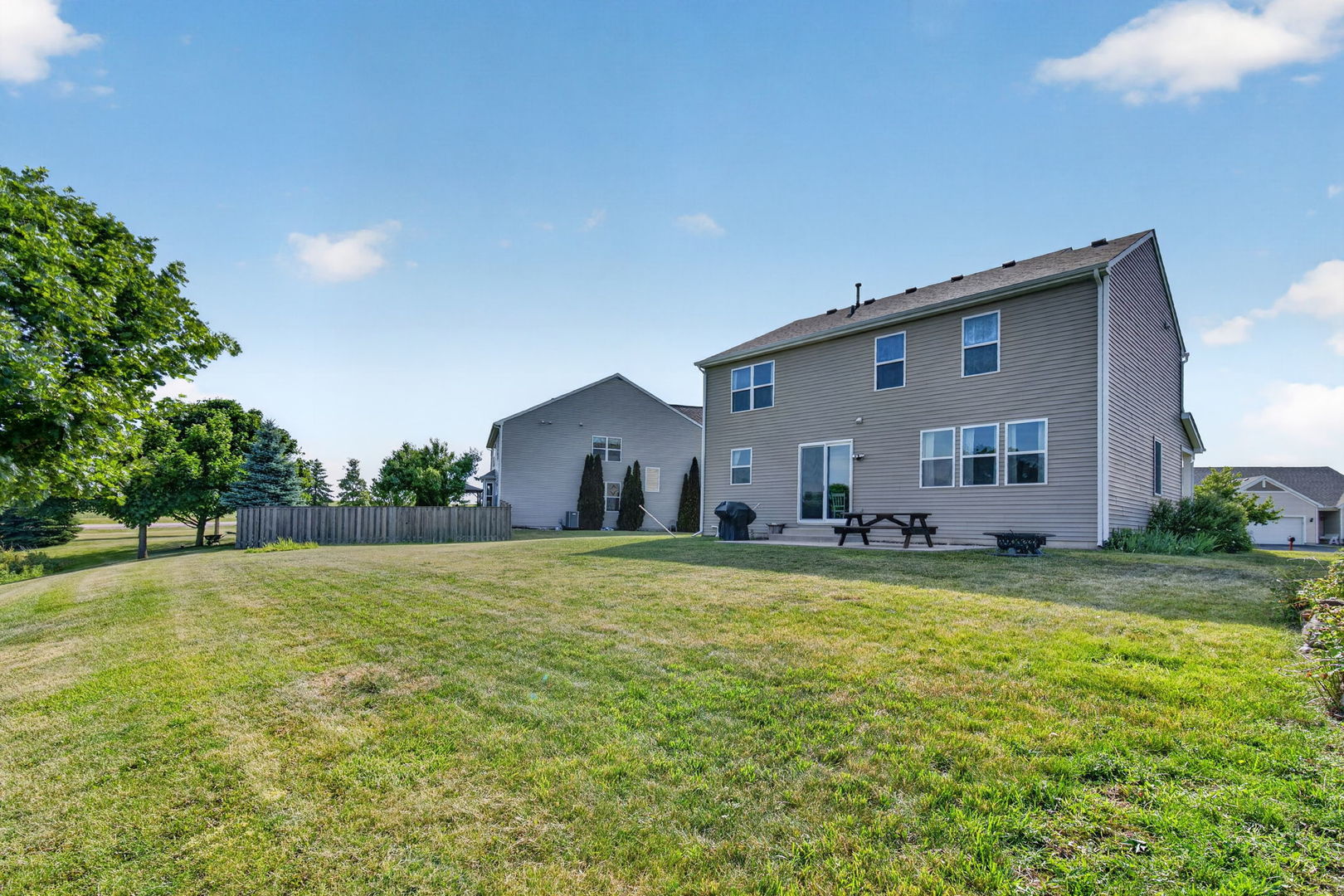 905 Avalon Way, Minooka, IL 60447