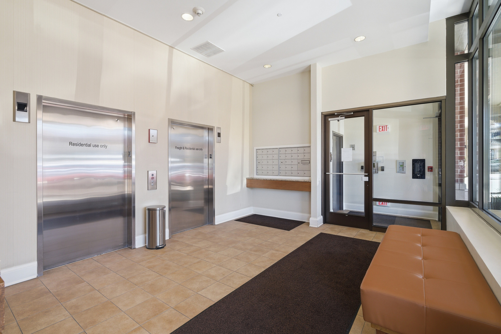 120 N NORTHWEST Highway #207, Park Ridge, IL 60068