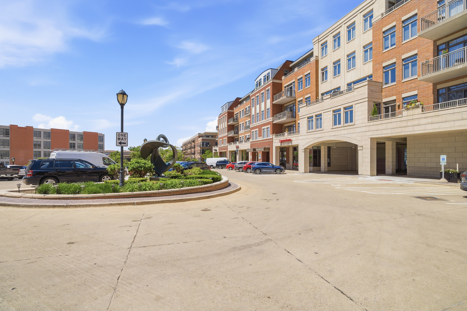 120 N NORTHWEST Highway #207, Park Ridge, IL 60068