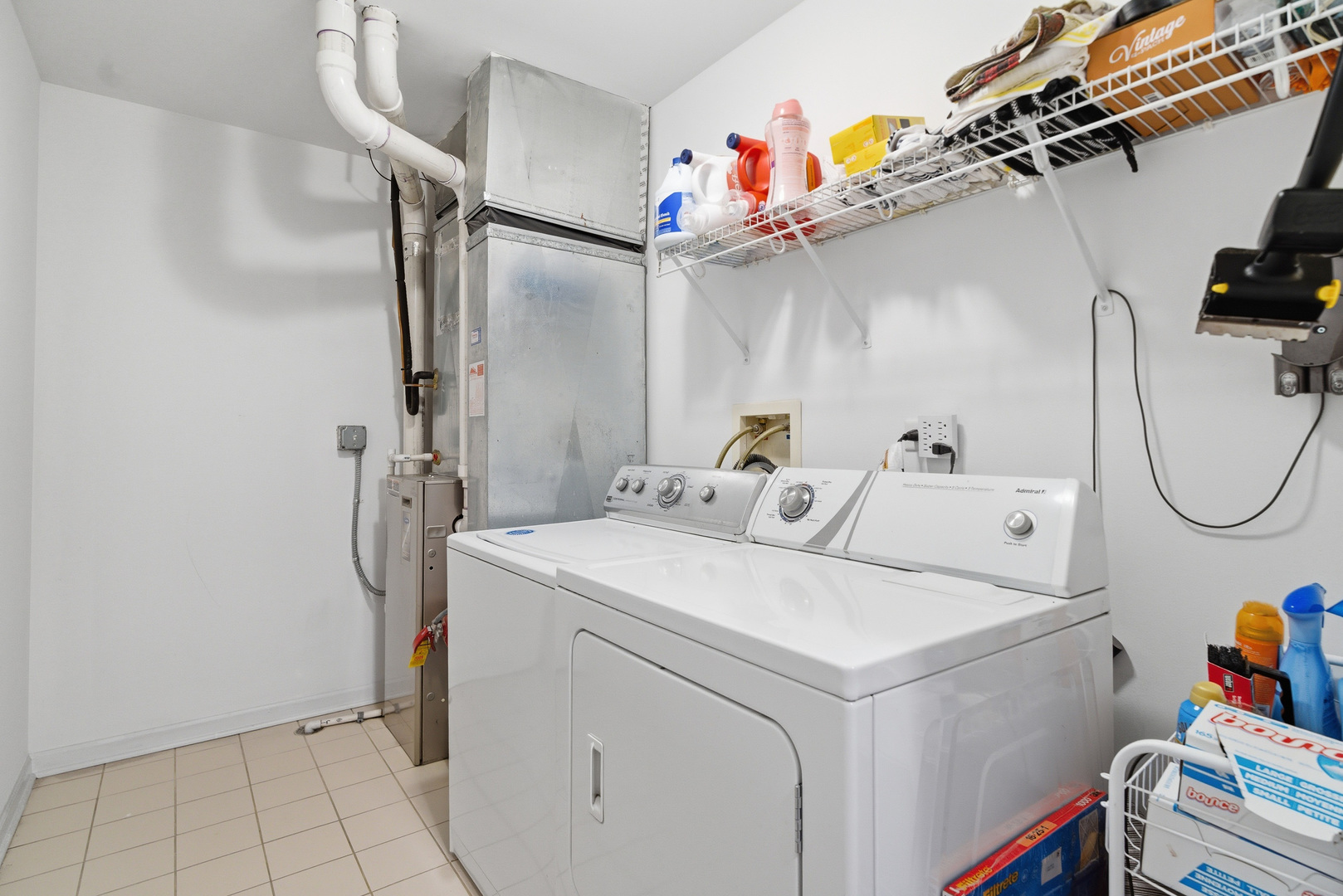 120 N NORTHWEST Highway #207, Park Ridge, IL 60068