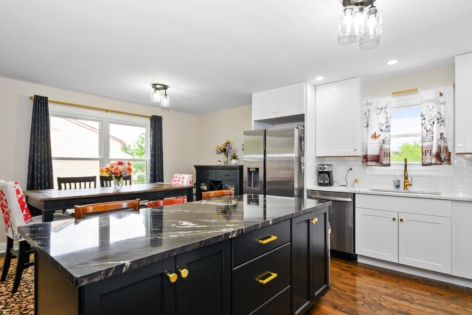 20137 S Rosewood Drive, Frankfort, IL 60423