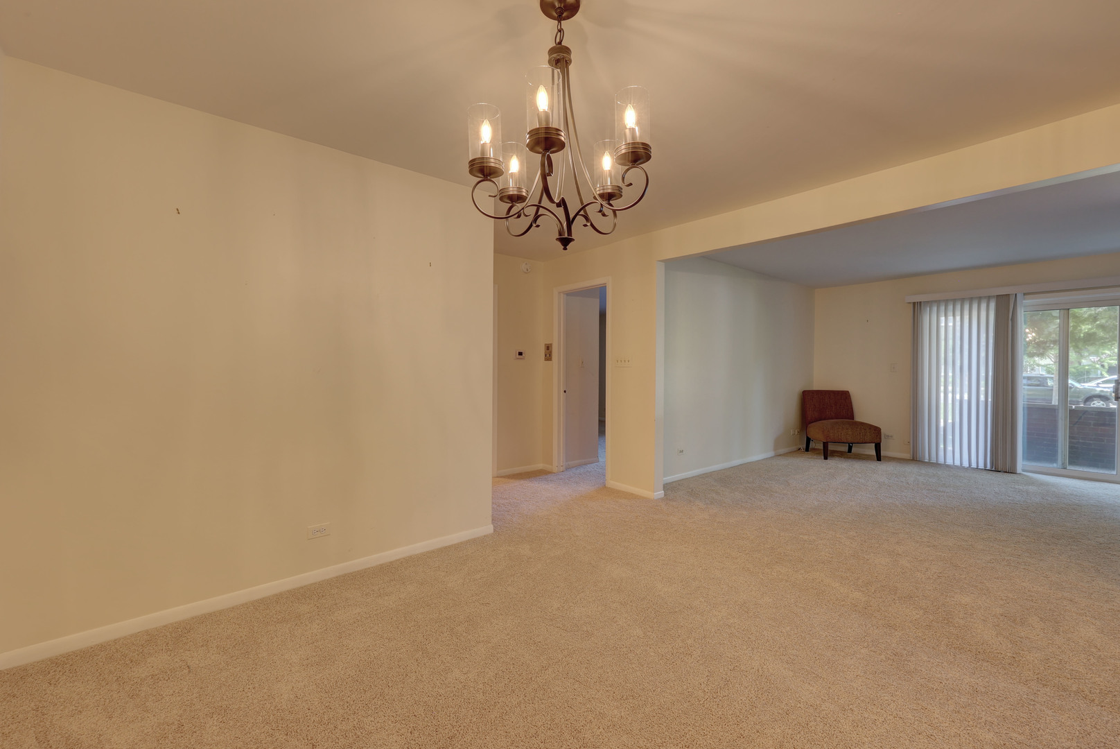 1030 S FERNANDEZ Avenue #1T, Arlington Heights, IL 60005