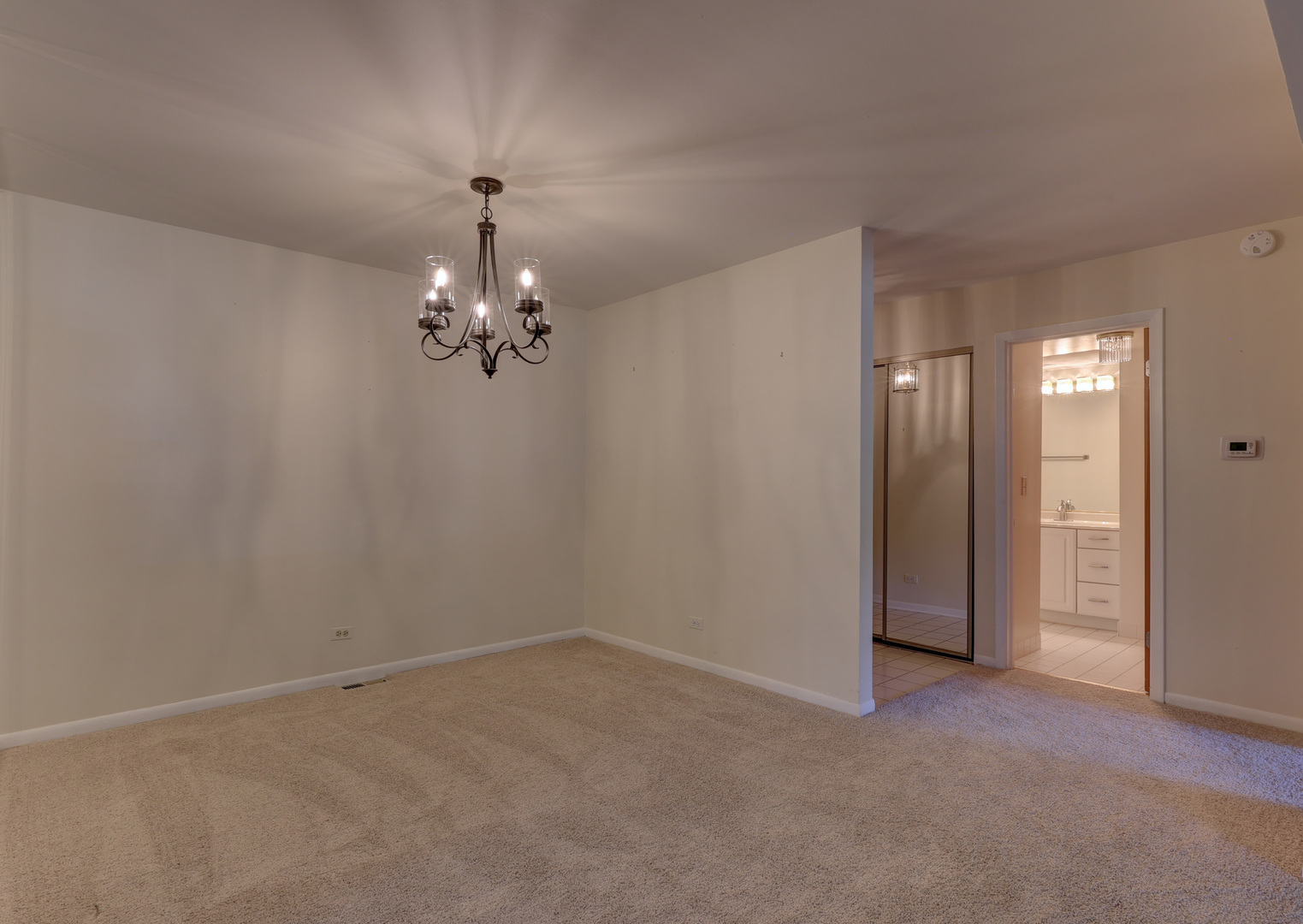 1030 S FERNANDEZ Avenue #1T, Arlington Heights, IL 60005