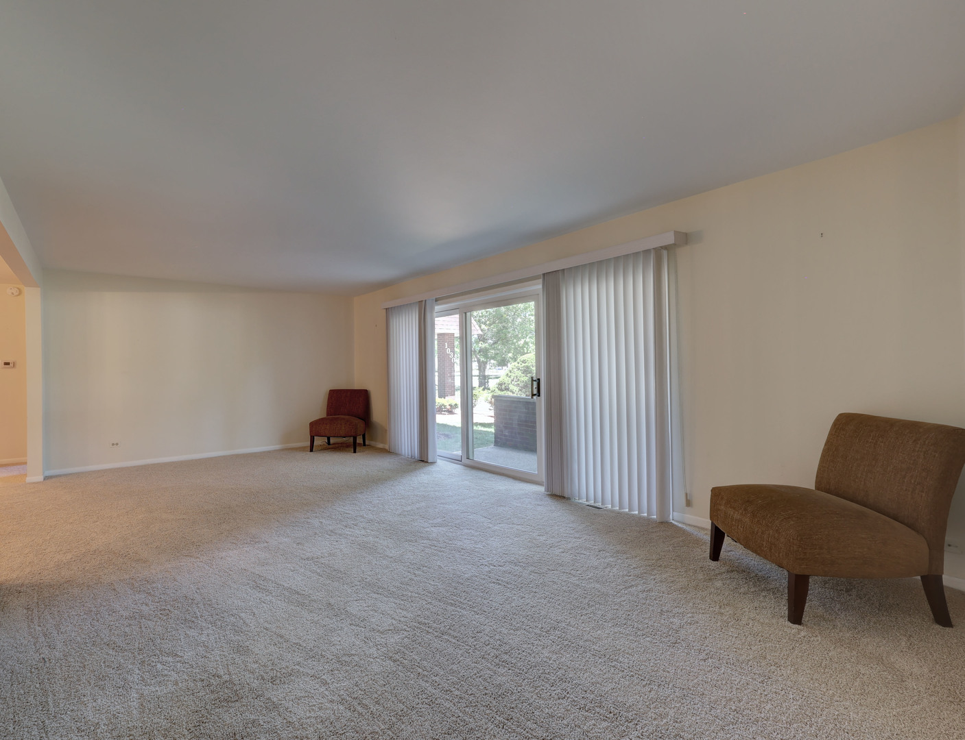1030 S FERNANDEZ Avenue #1T, Arlington Heights, IL 60005