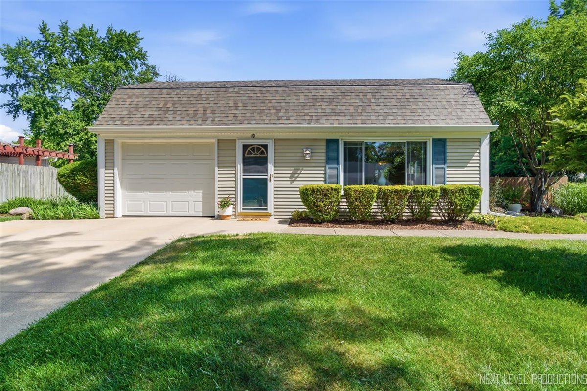 10 Shermead Road, Montgomery, IL 60538