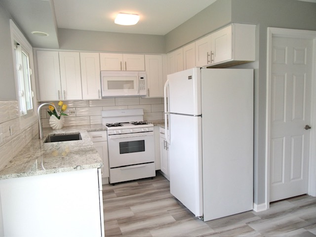 525 COMMANCHE Trail, Wheeling, IL 60090