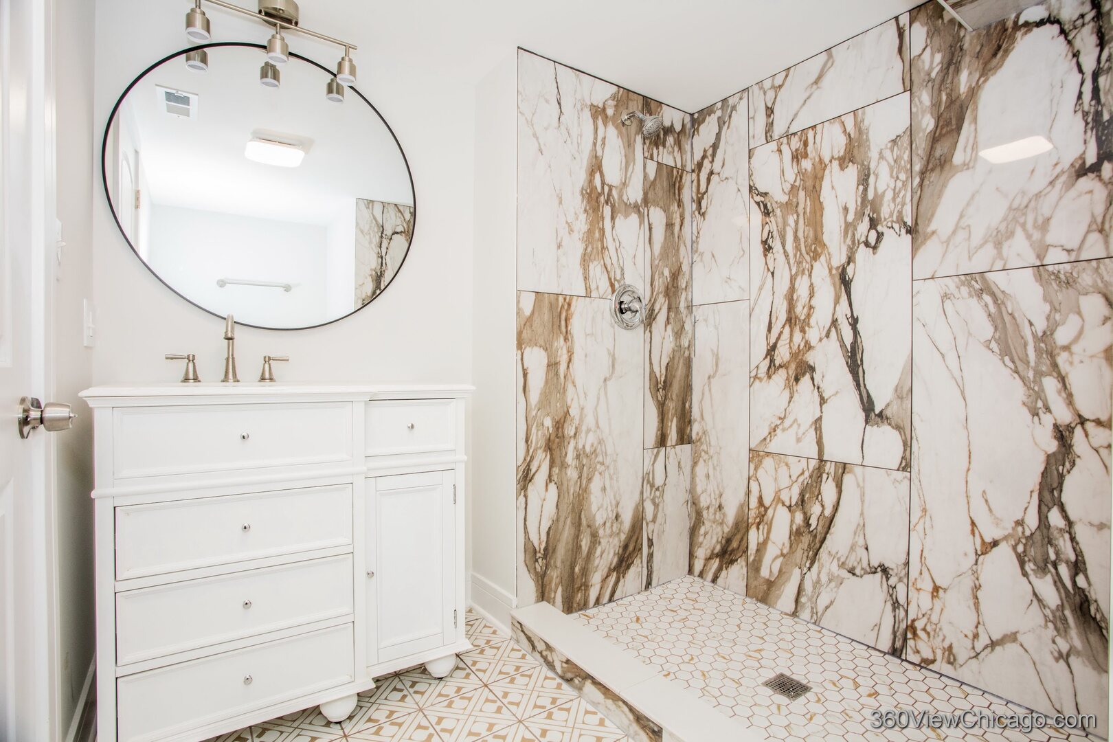 10601 S Peoria Street, Chicago, IL 60643