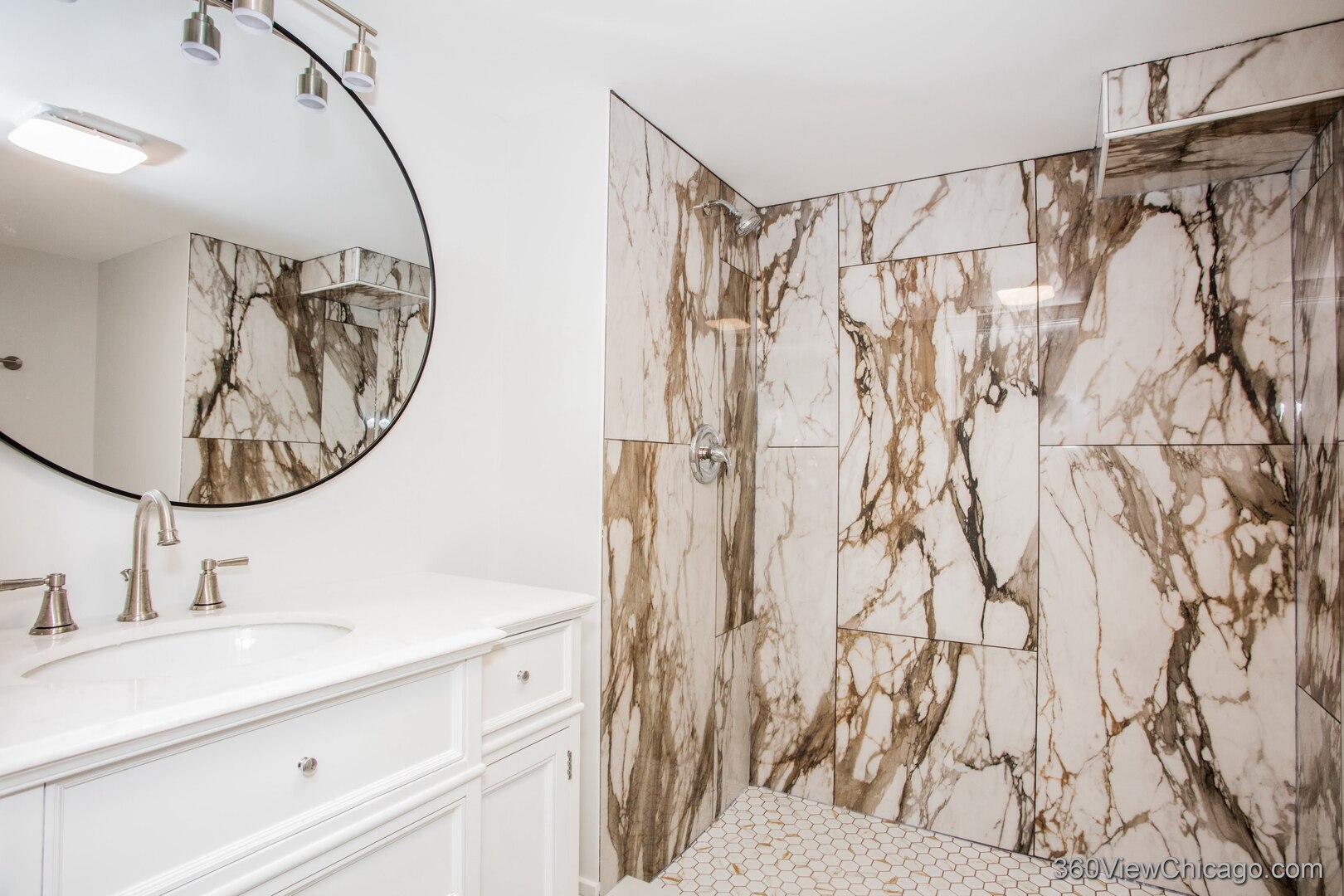 10601 S Peoria Street, Chicago, IL 60643