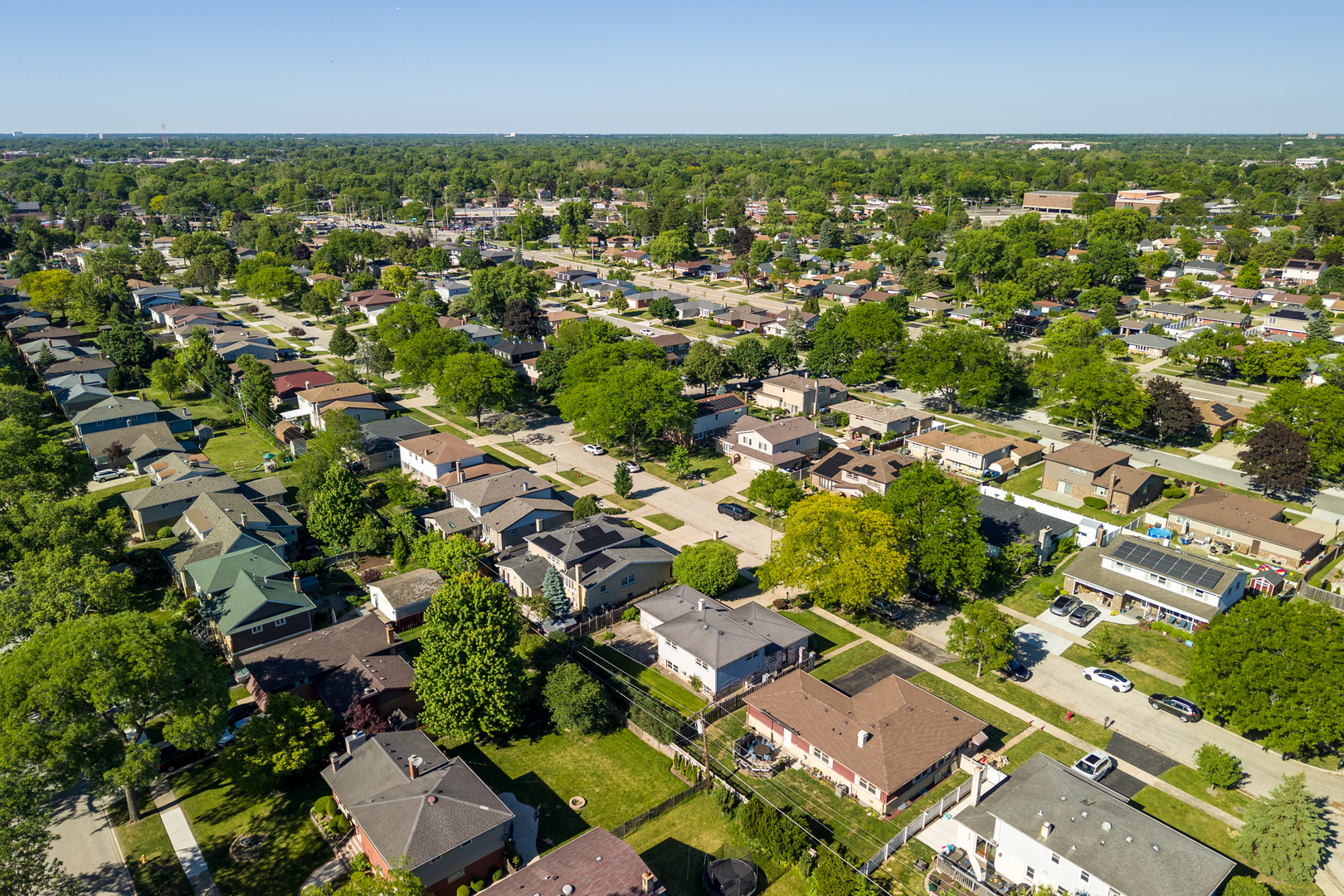 72 Marina Drive, Des Plaines, IL 60016