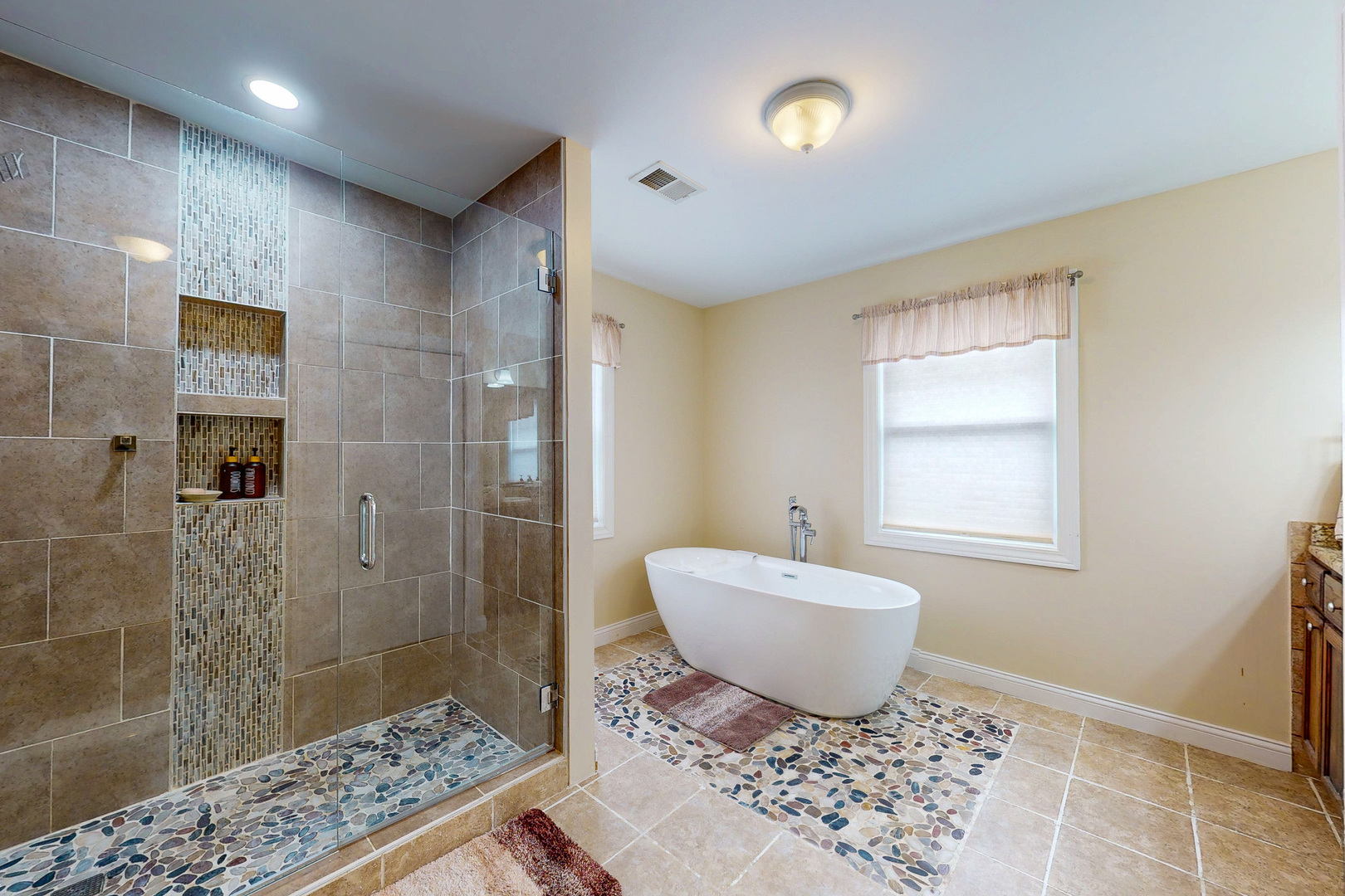 186 N Du Bois Avenue, Elgin, IL 60123