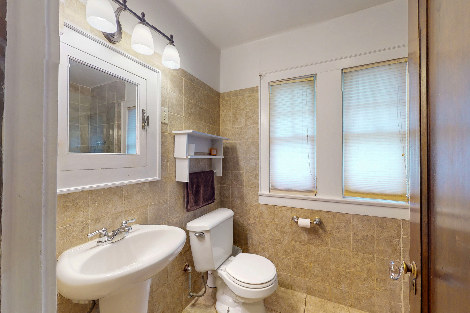 186 N Du Bois Avenue, Elgin, IL 60123