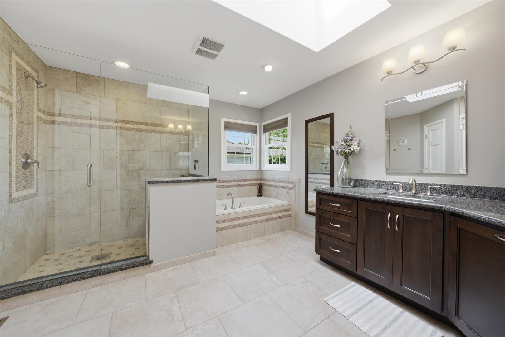 1592 Jeanel Lane, Aurora, IL 60502