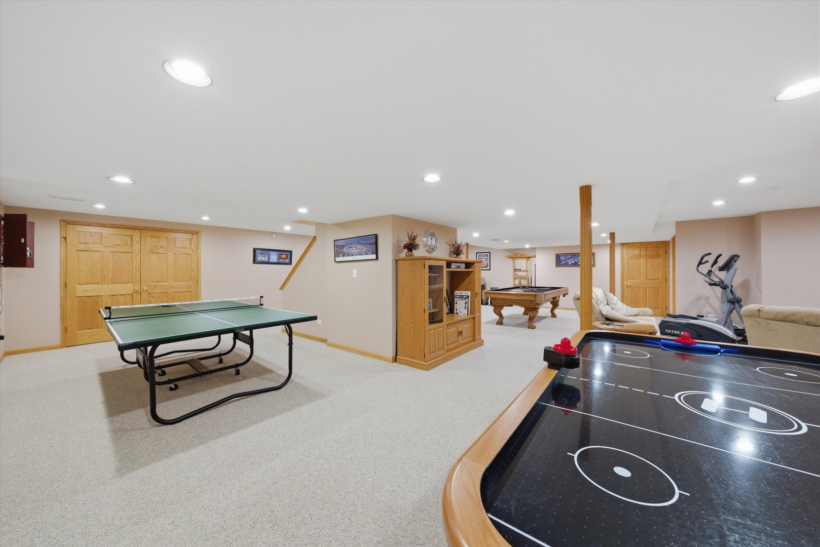 1592 Jeanel Lane, Aurora, IL 60502
