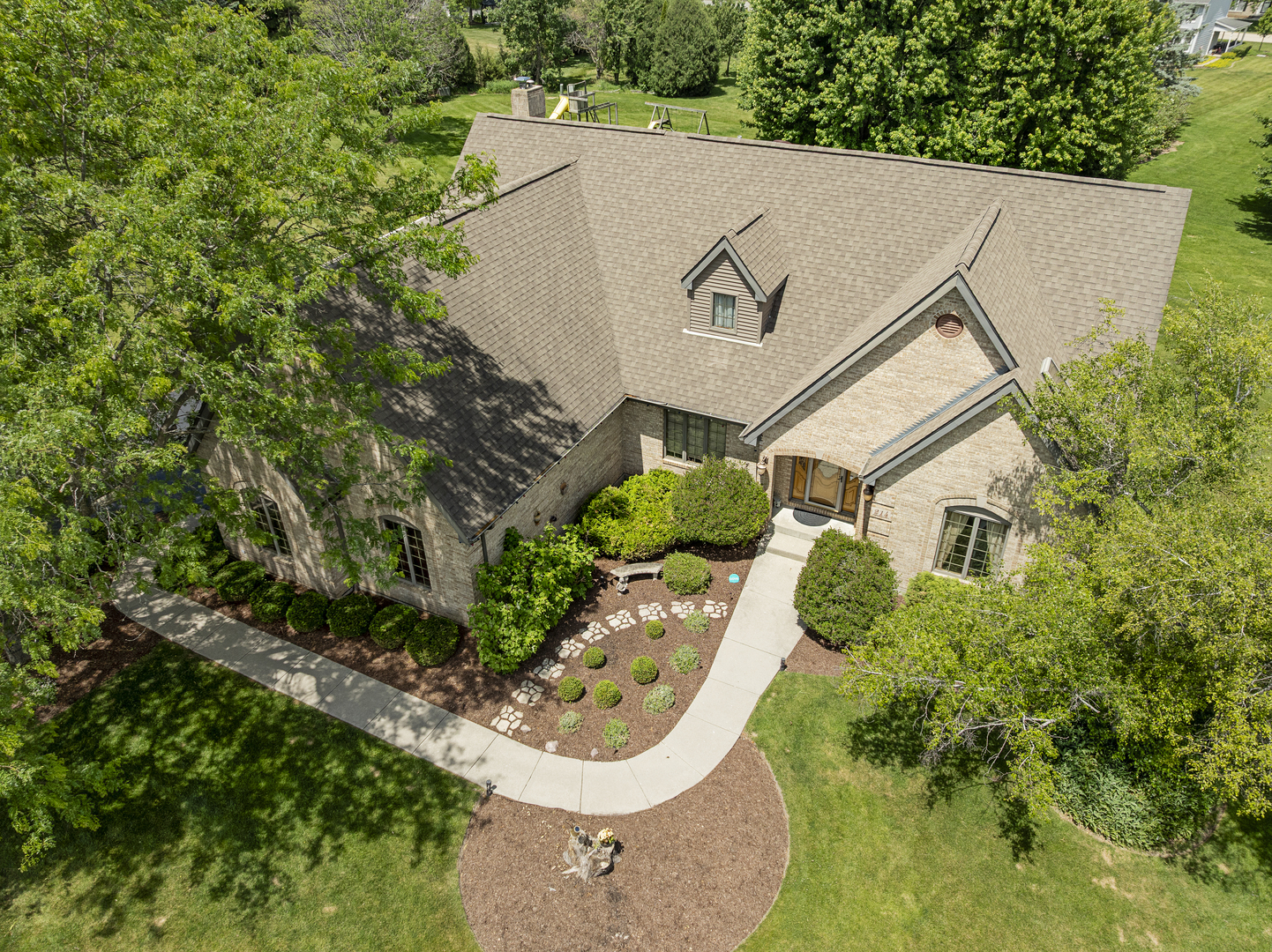 214 Red Bud Circle, Sleepy Hollow, IL 60118