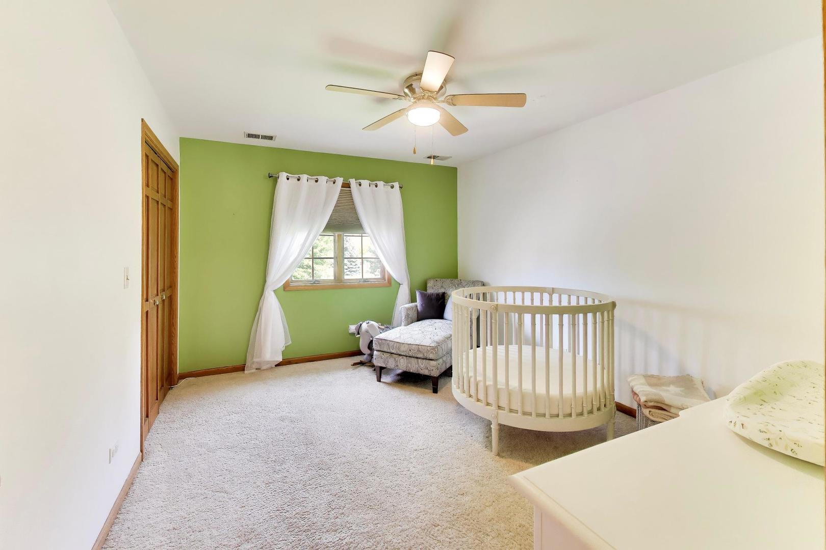 214 Red Bud Circle, Sleepy Hollow, IL 60118