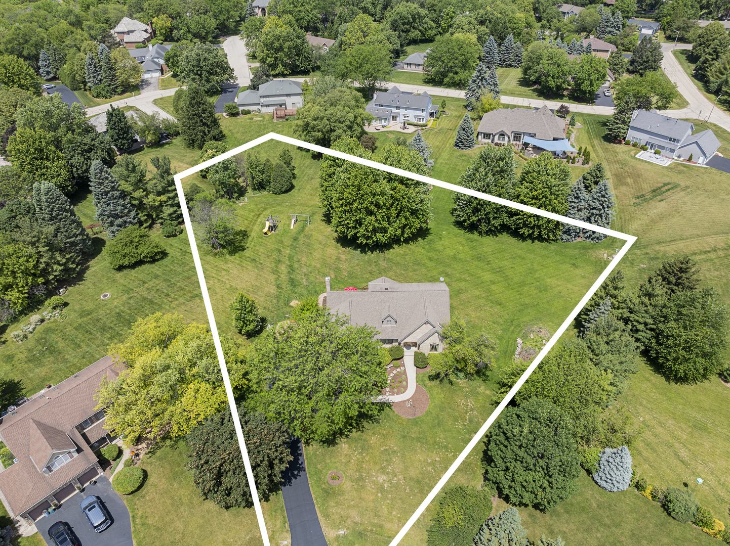 214 Red Bud Circle, Sleepy Hollow, IL 60118