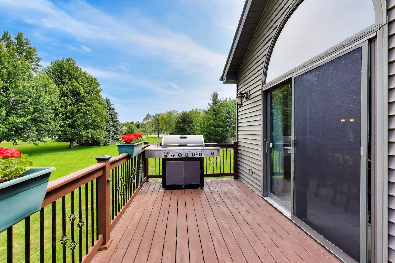 214 Red Bud Circle, Sleepy Hollow, IL 60118