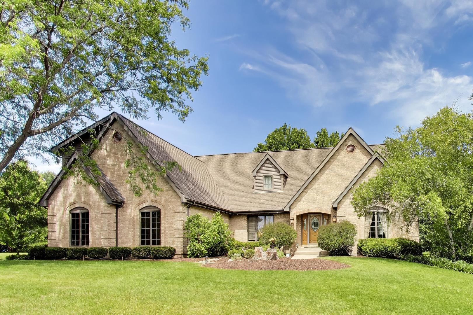 214 Red Bud Circle, Sleepy Hollow, IL 60118