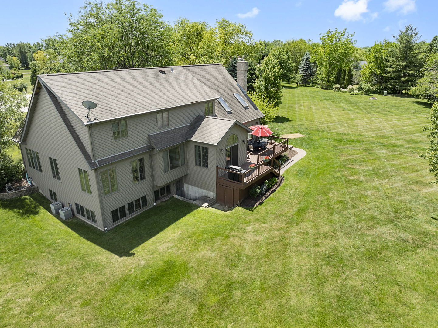 214 Red Bud Circle, Sleepy Hollow, IL 60118