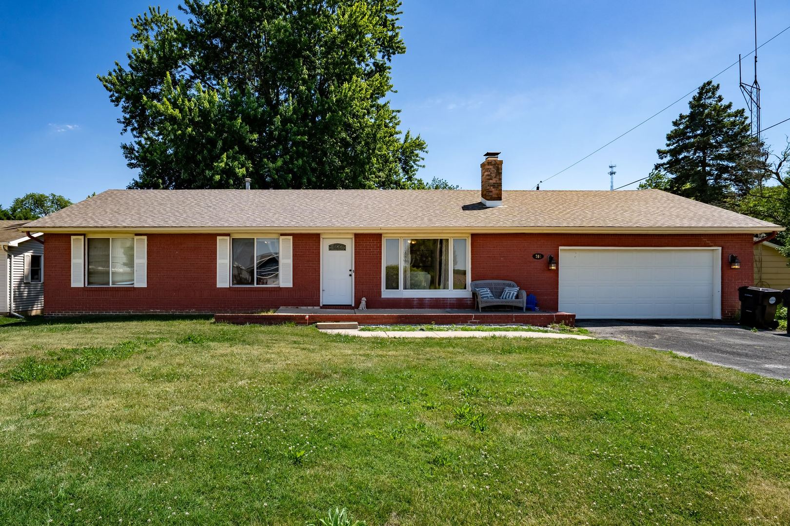 705 Eastview Drive, Mclean, IL 61754