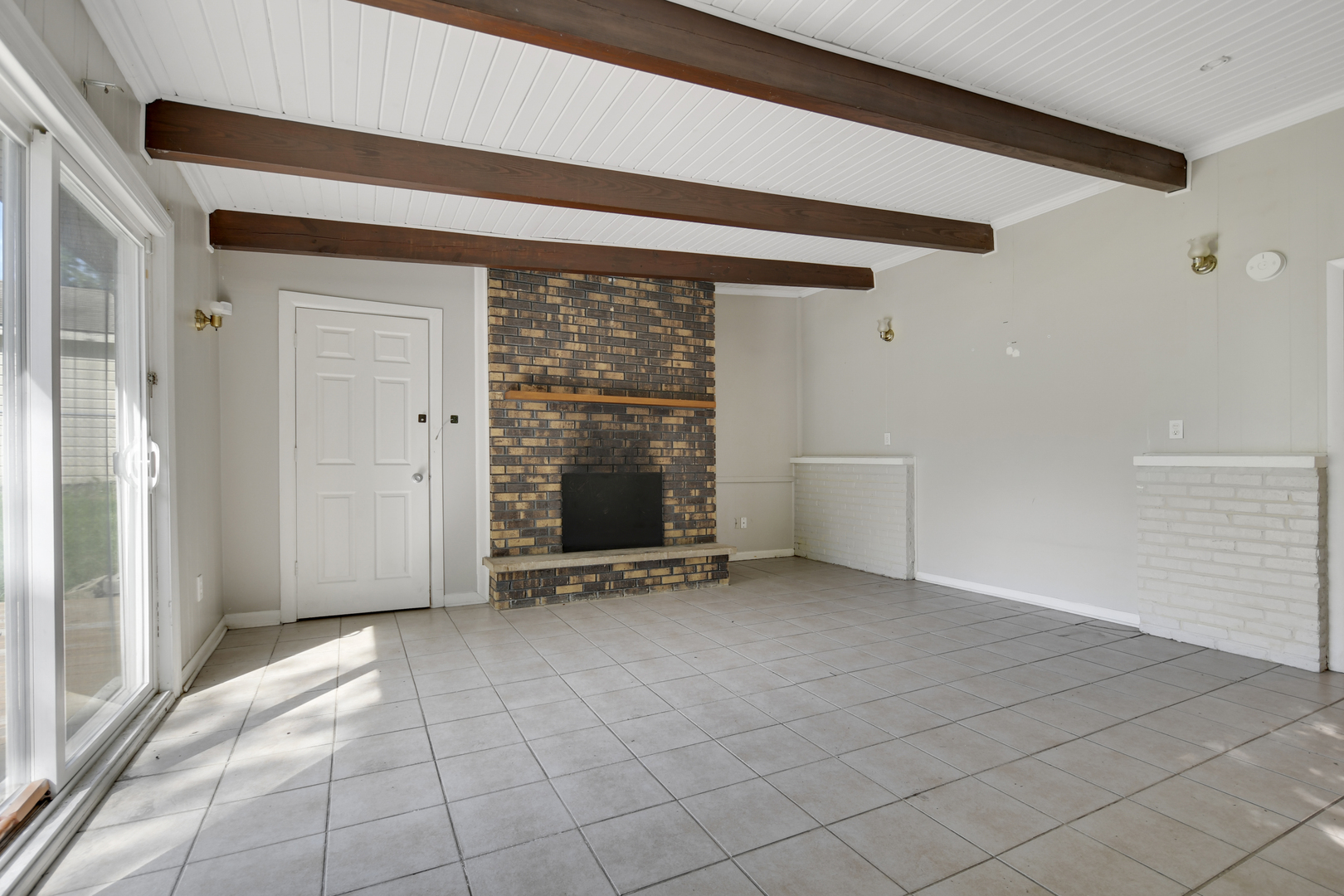 111 Shabbona Drive, Park Forest, IL 60466