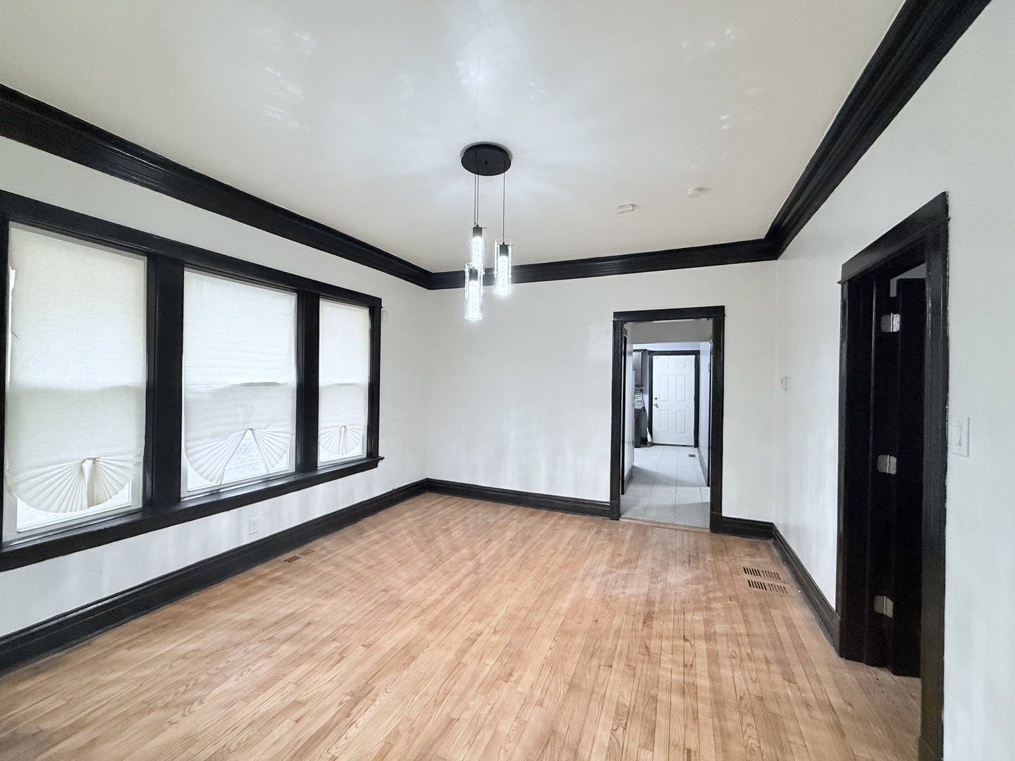 7924 S Peoria Street, Chicago, IL 60620