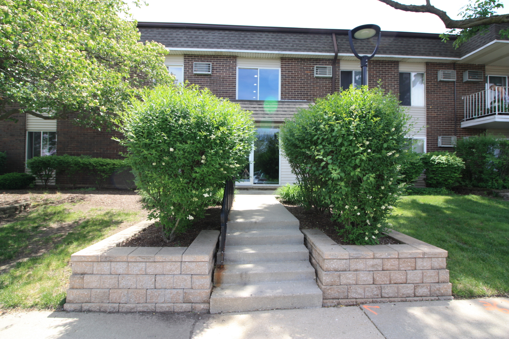 845 Miller Lane #101, Buffalo Grove, IL 60089